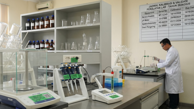 peralatan laboratorium yang terkelola dengan baik